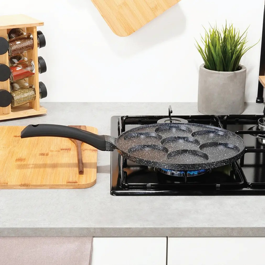 7-Hole Premium Non-Stick Breakfast Pancake & Egg Frying Pan